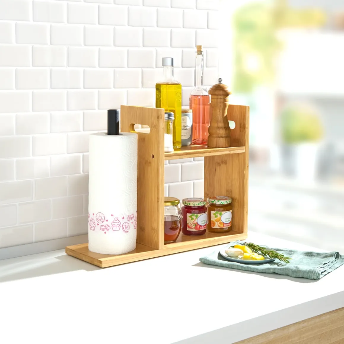 Bambusregal mit Küchenrollenhalter