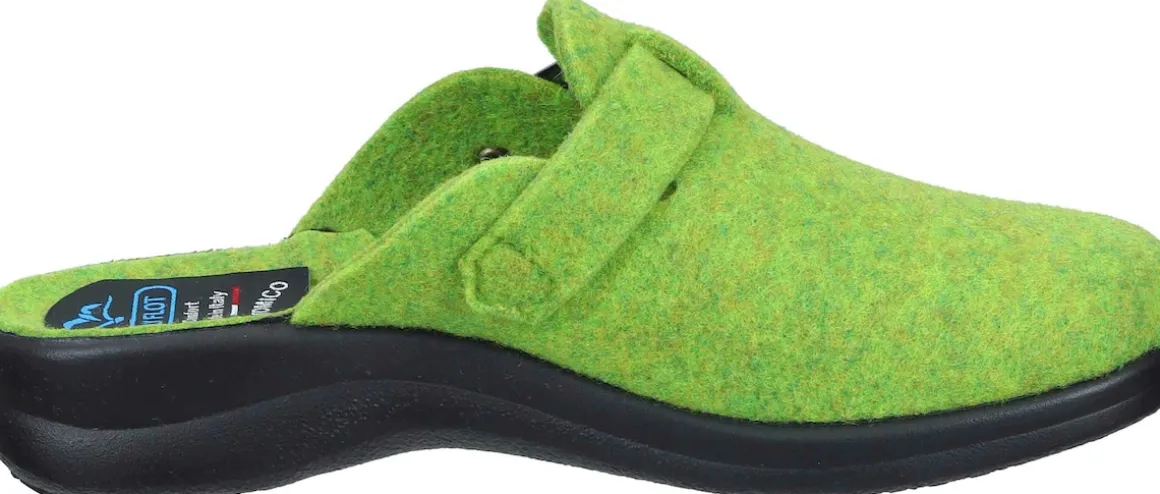 Hausschuhe hellgrün