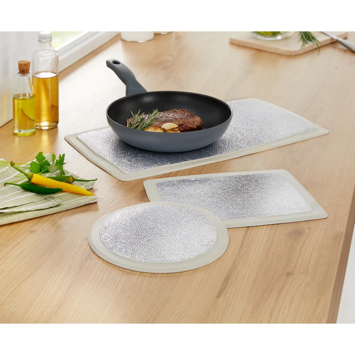 Hitzebeständiger Topfuntersetzer Set aus Ø 21 cm, 25x19 cm, 49x26 cm