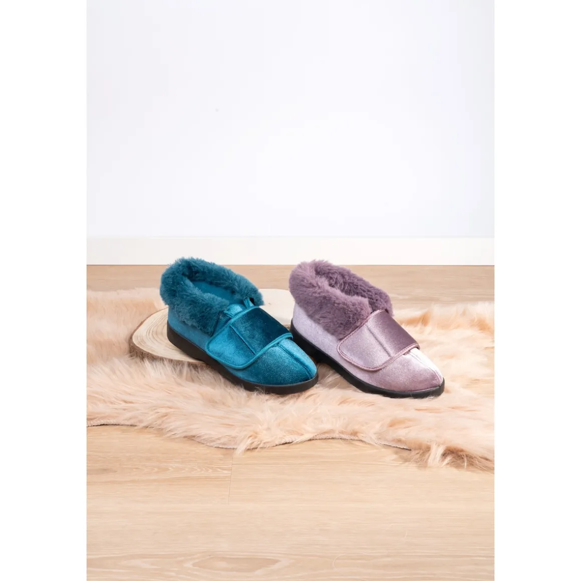 Kuschel-Kletthausschuh "Carmen" petrol